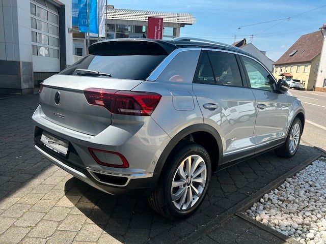 Volkswagen T-Roc 1.5 TSI Style - Samsaru's Car Outlet