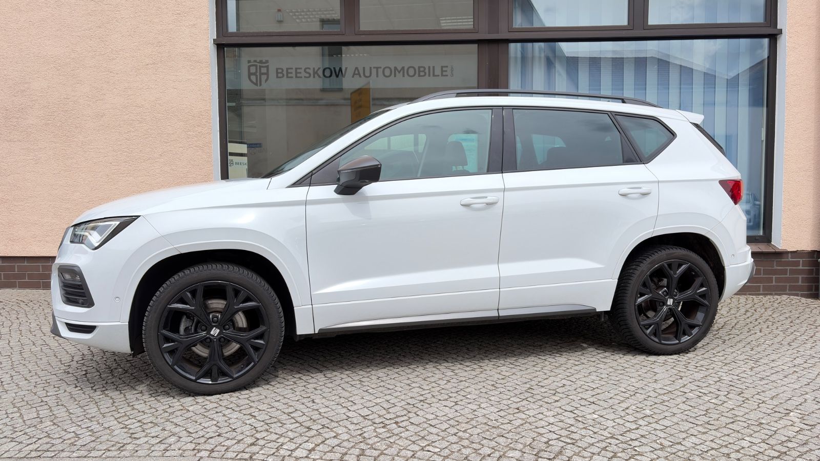 Seat Ateca FR DSG AHK Beats CarPlay Voll-LED