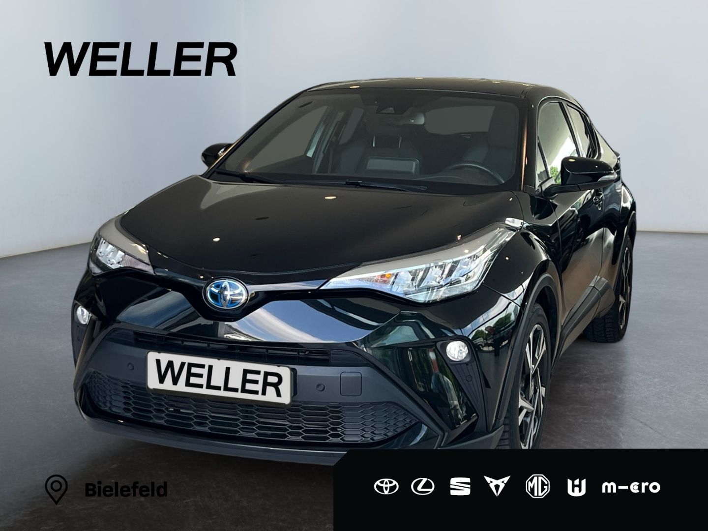 Toyota C-HR 2.0 Hybrid Team - Samsaru's Car Outlet