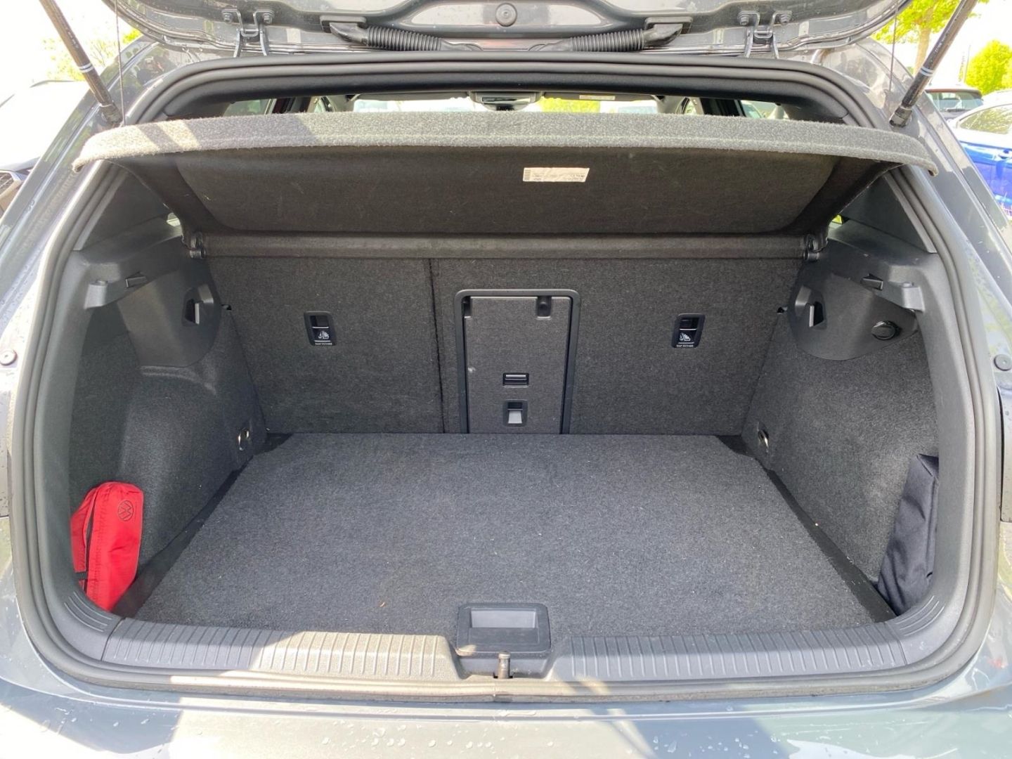 Volkswagen Golf 8 VIII GTI 2.0 TSI - Samsaru's Car Outlet