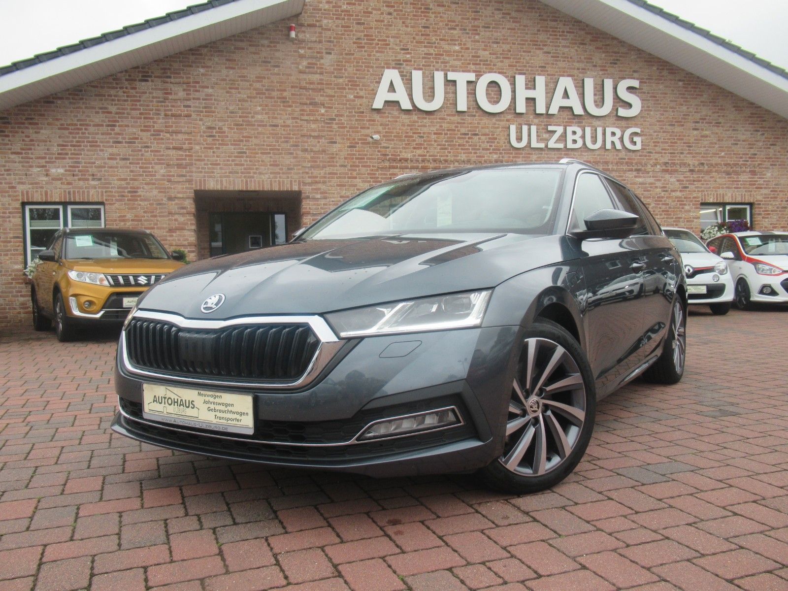 Skoda Octavia Combi Style iV - Samsaru's Car Outlet