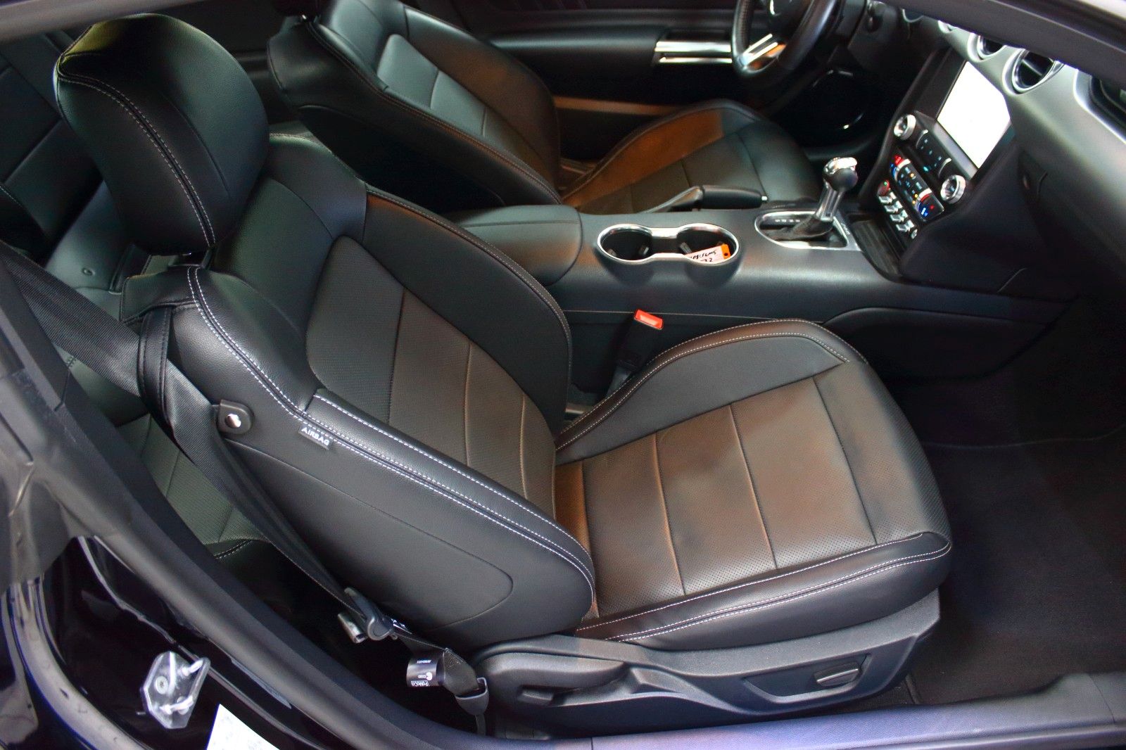 Ford Mustang 5.0 V8 GT 10G~DEUTSCH+UNFALLFREI+WIE NEU