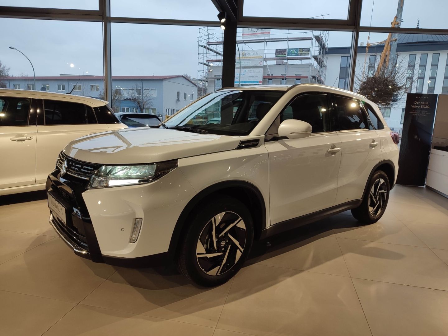 Suzuki Vitara Comfort+ Allgrip 4x4 MHEV - Samsaru's Car Outlet