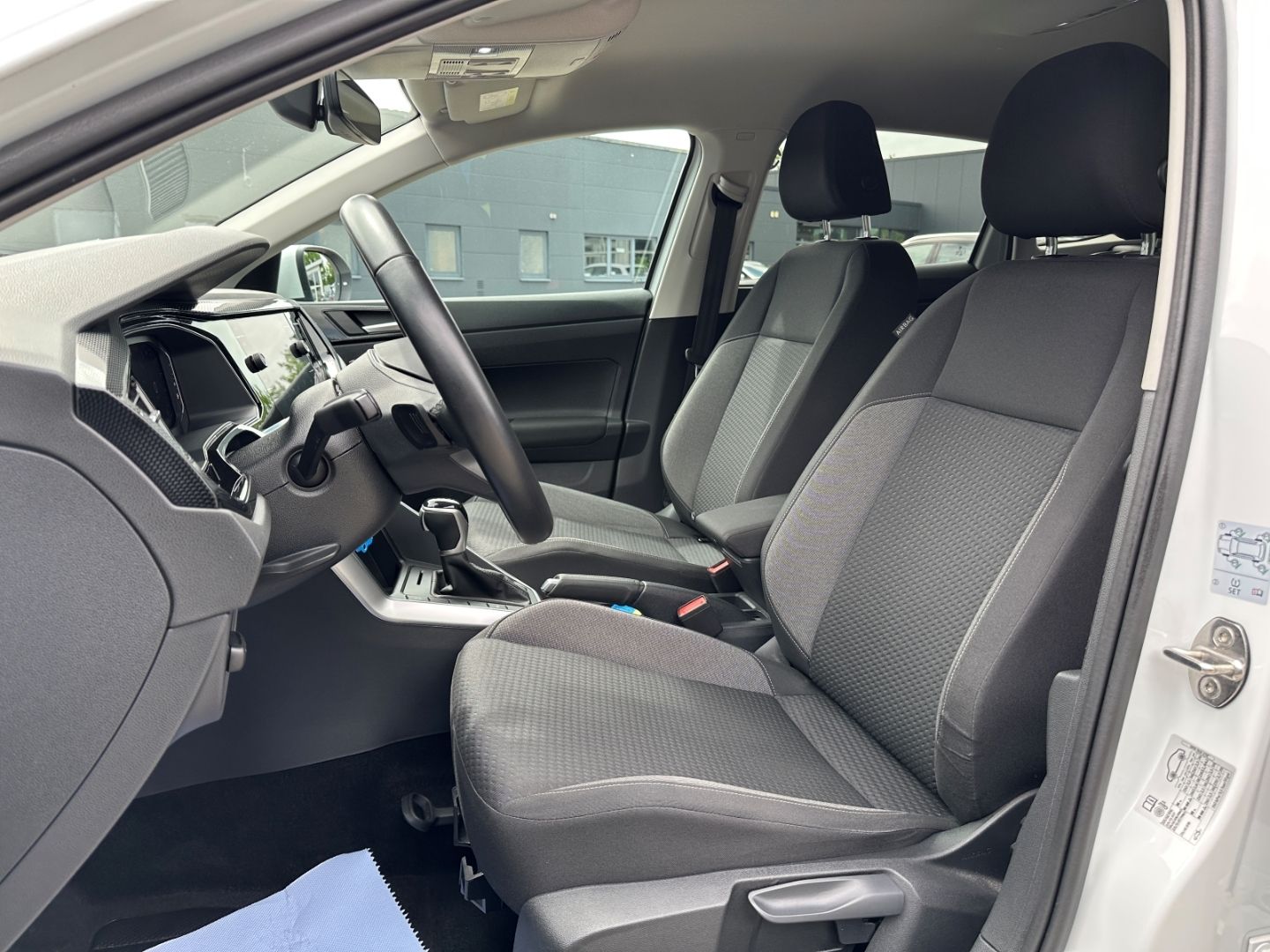 Volkswagen Taigo Life 1.0 TSI DSG - Samsaru's Car Outlet