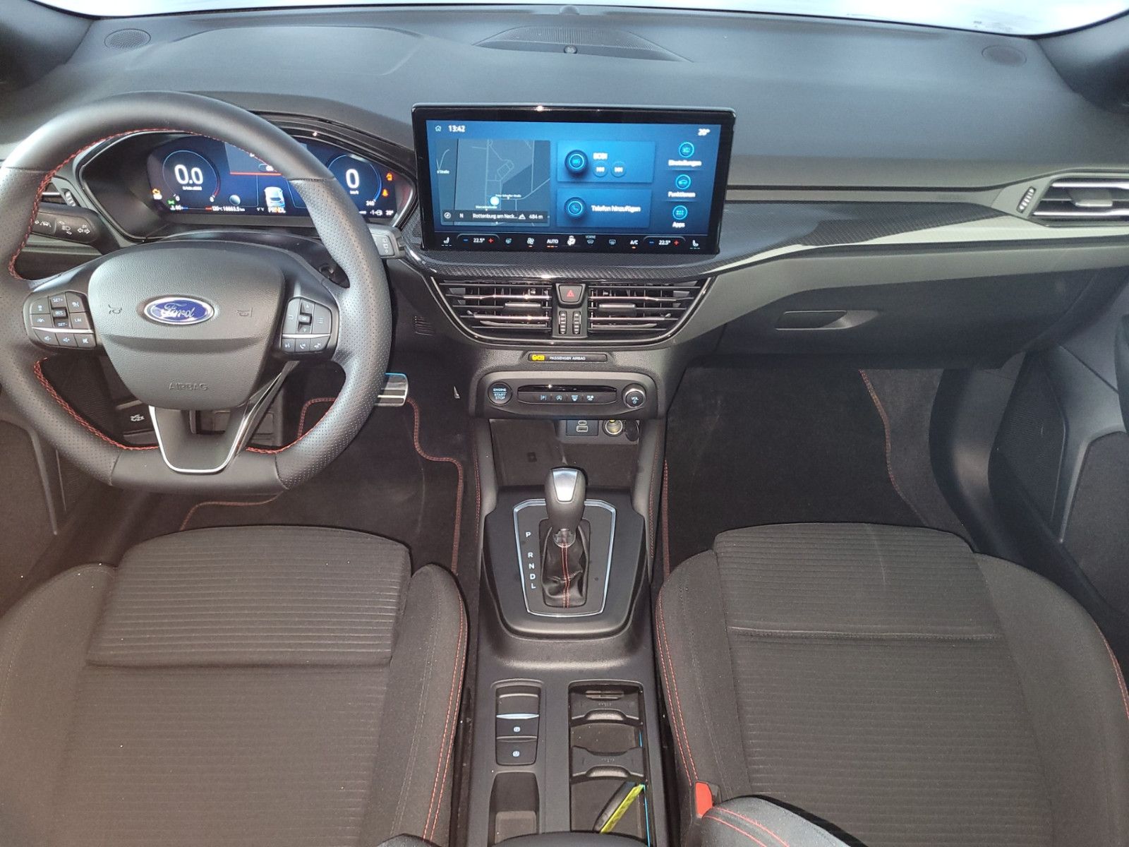 Ford Focus EcoBoost Autom. ST-Line X m ACC/Matrix/18"