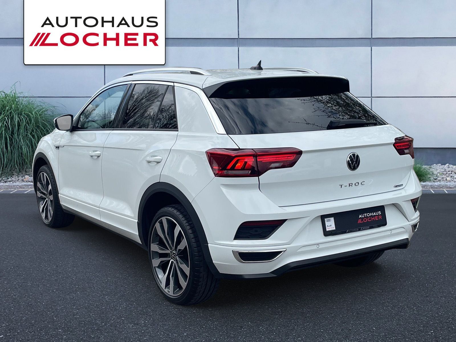 Volkswagen T-ROC R-Line 2.0 TSI 4Motion - Samsaru's Car Outlet