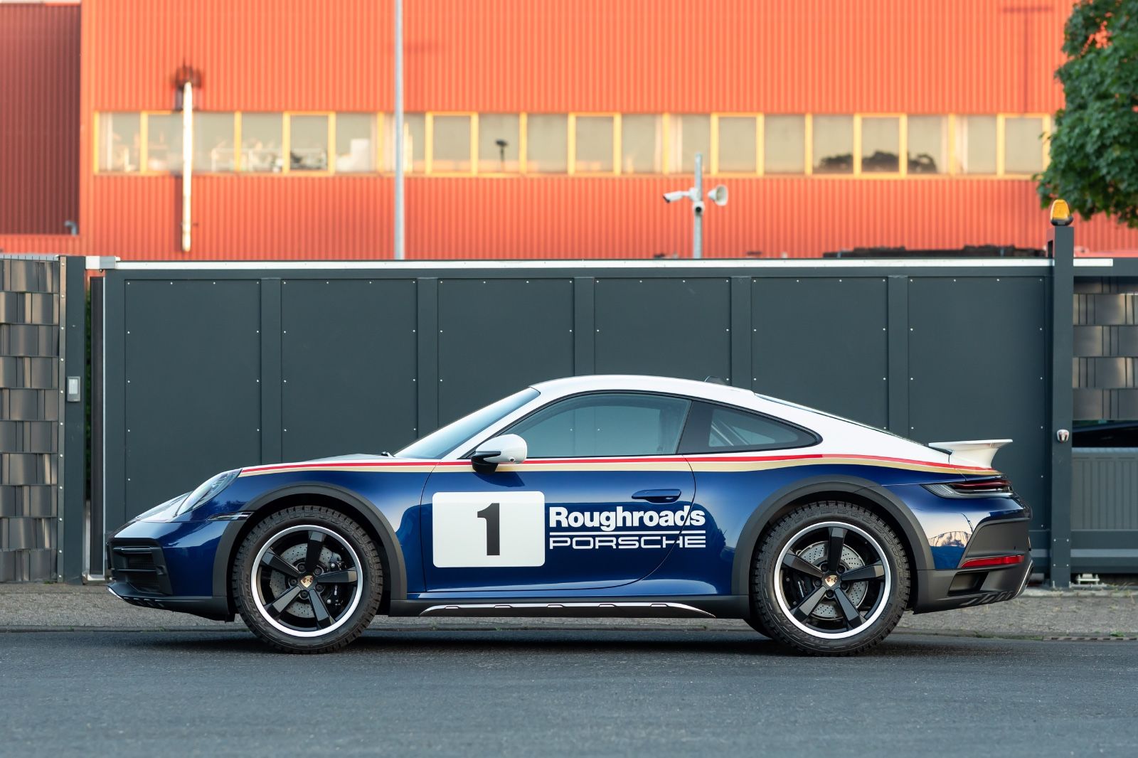 Porsche 992 DAKAR ROUGHROADS RALLY DESIGN & SPORT 2024 - Samsaru's Car Outlet