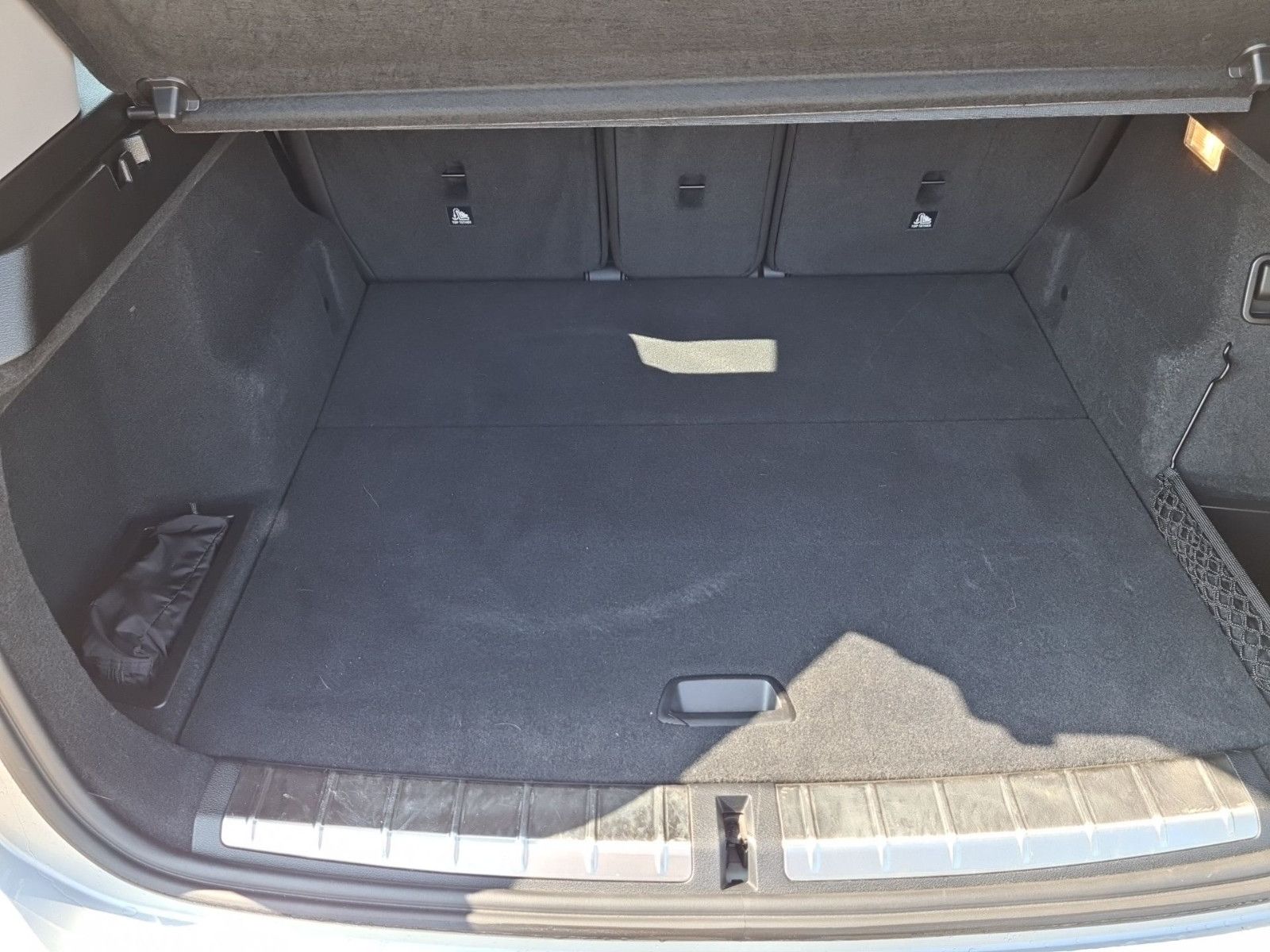 BMW X1 18d xDrive Business - Samsaru's Car Outlet