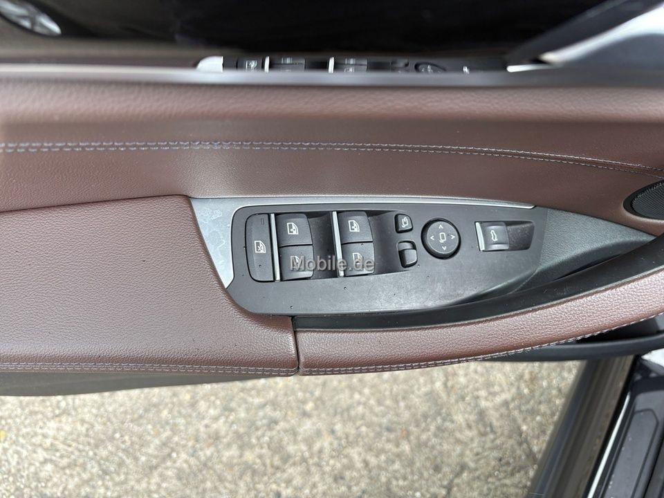 BMW X3 xDrive20d Advantage - Samsaru's Car Outlet
