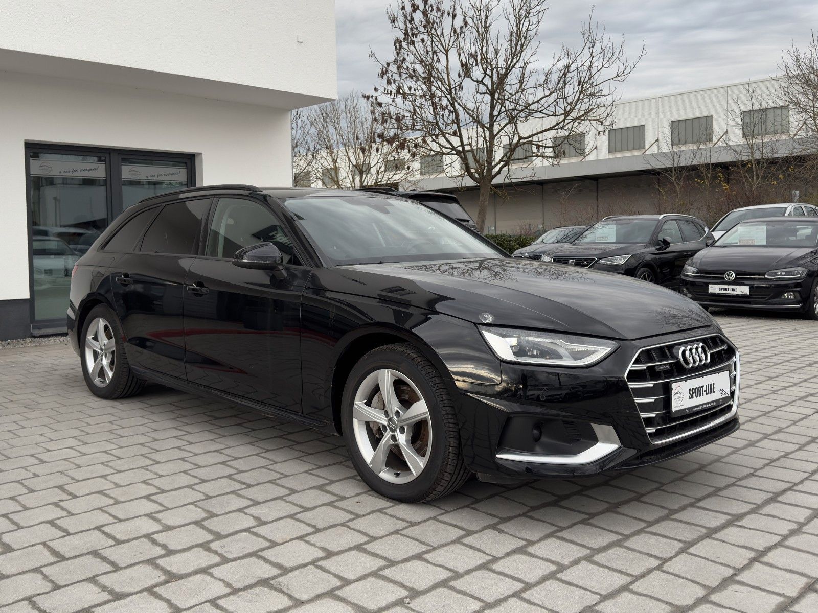 Audi A4 Av.40 TDI quattro advanced - Samsaru's Car Outlet