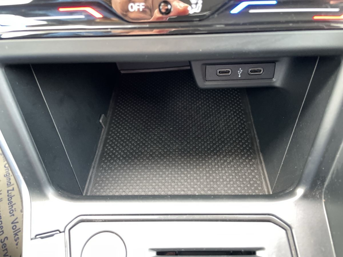 Volkswagen Taigo Life 1.0 TSI DSG - Samsaru's Car Outlet