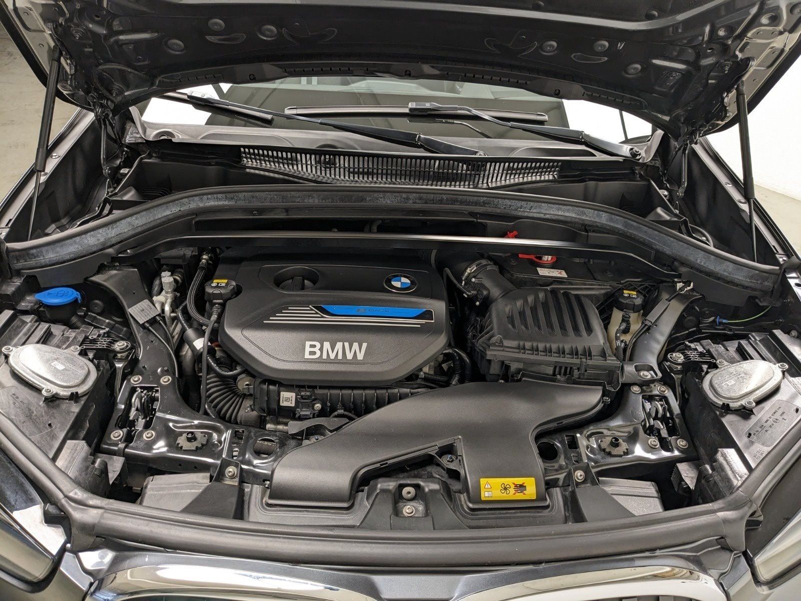 BMW X1 xDrive25e Sport Line - Samsaru's Car Outlet