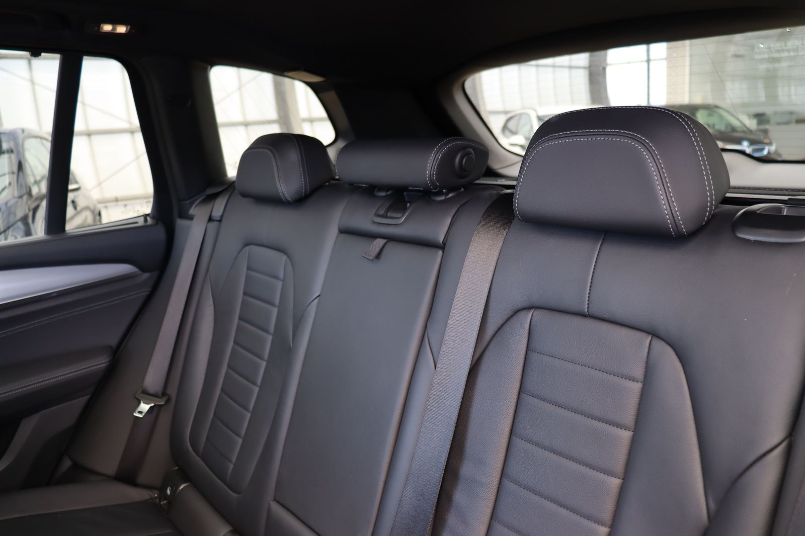 BMW X3 xDrive20d - Samsaru's Car Outlet