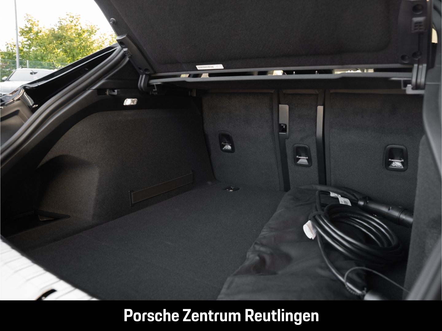 Porsche Taycan 4S Cross Turismo HA-Lenkung Active-Ride