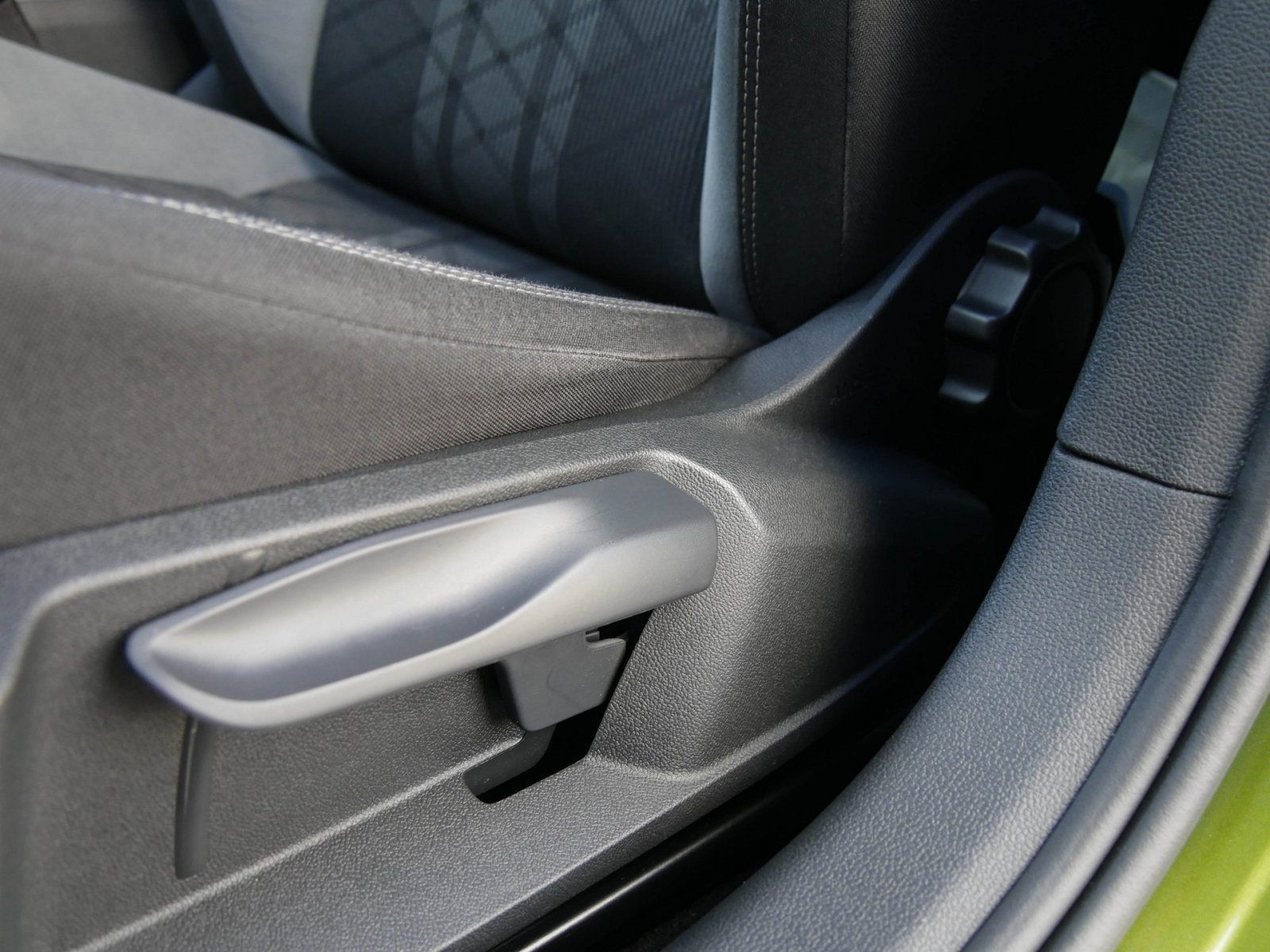 Volkswagen Taigo 1.5 TSI R-Line Black - Samsaru's Car Outlet