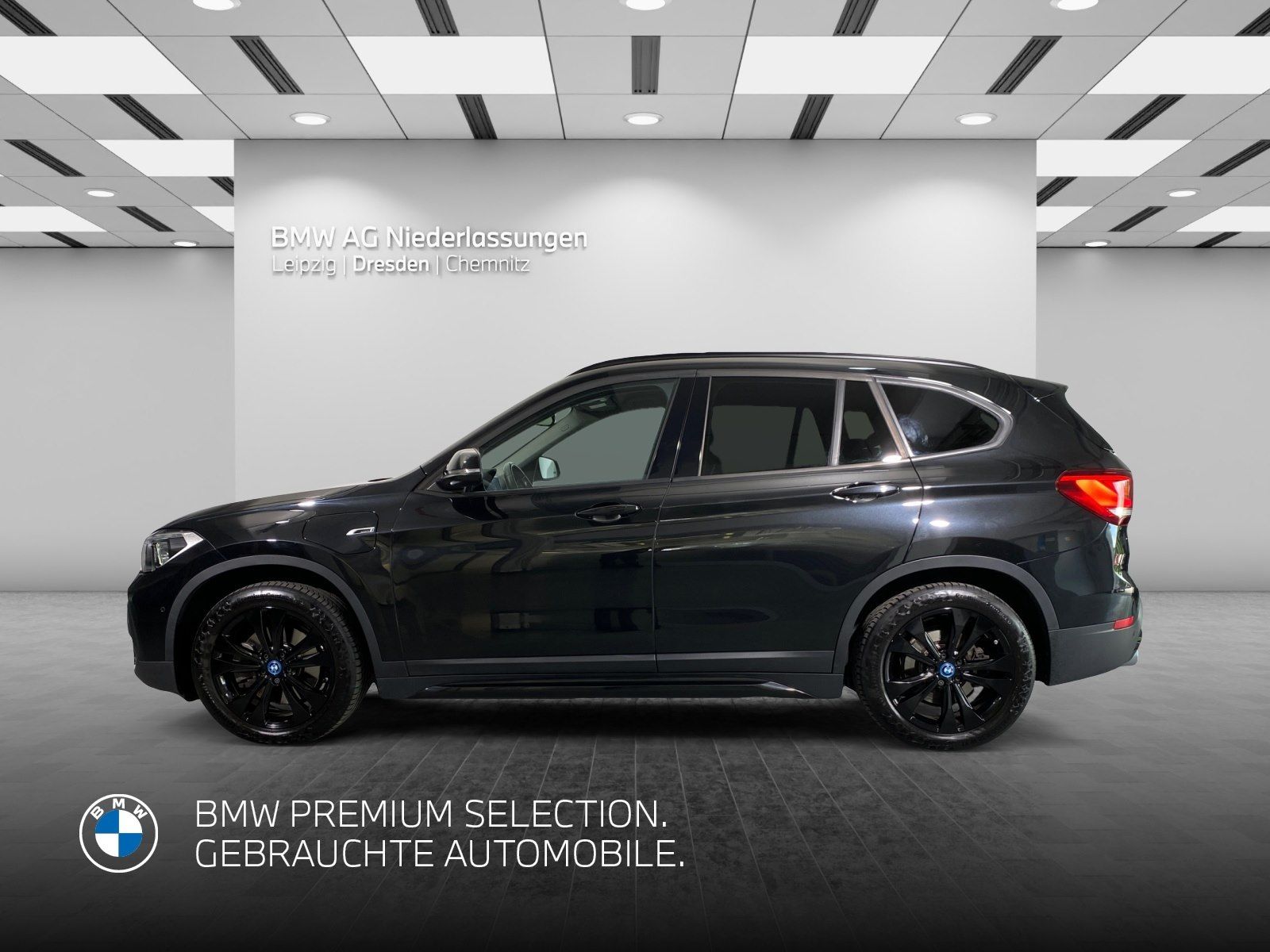 BMW X1 xDrive25e Sport Line - Samsaru's Car Outlet