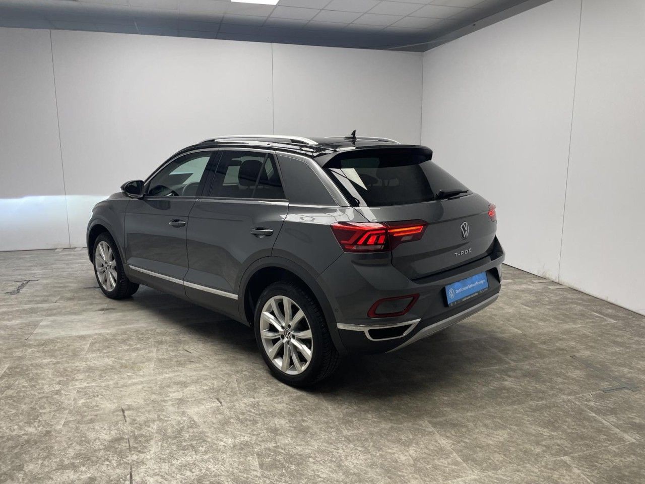 Volkswagen T-Roc 1.5 TSI DSG Style - Samsaru's Car Outlet