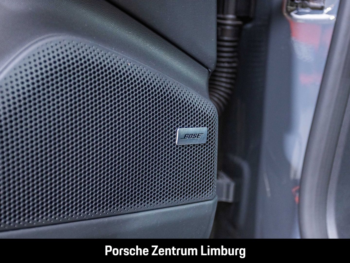 Porsche Macan 4S BOSE Luftfederung Panoramadach LED