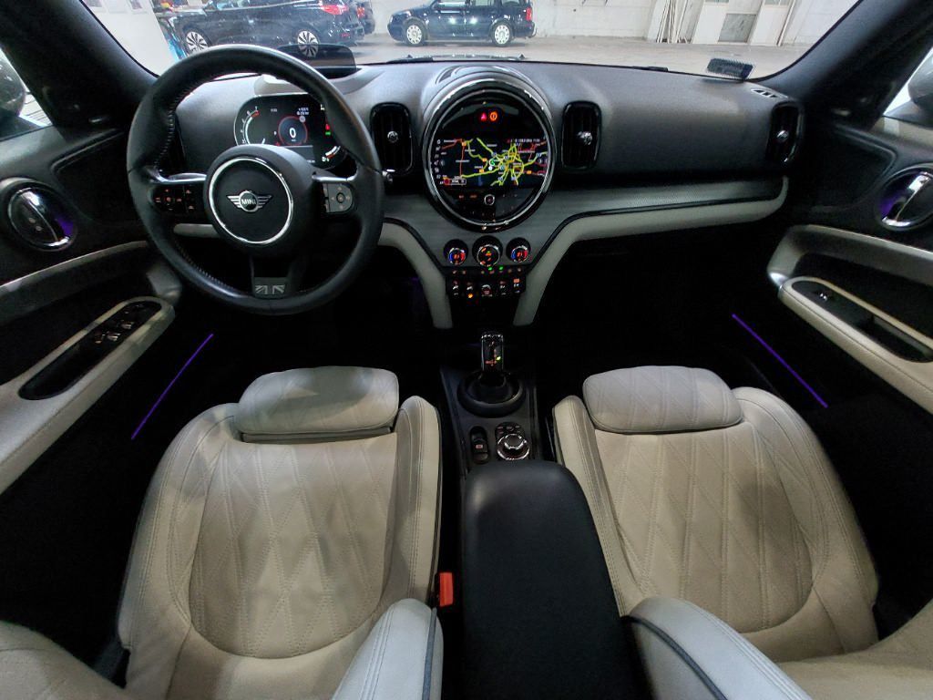 MINI Cooper Countryman MINI Yours Trim - Samsaru's Car Outlet