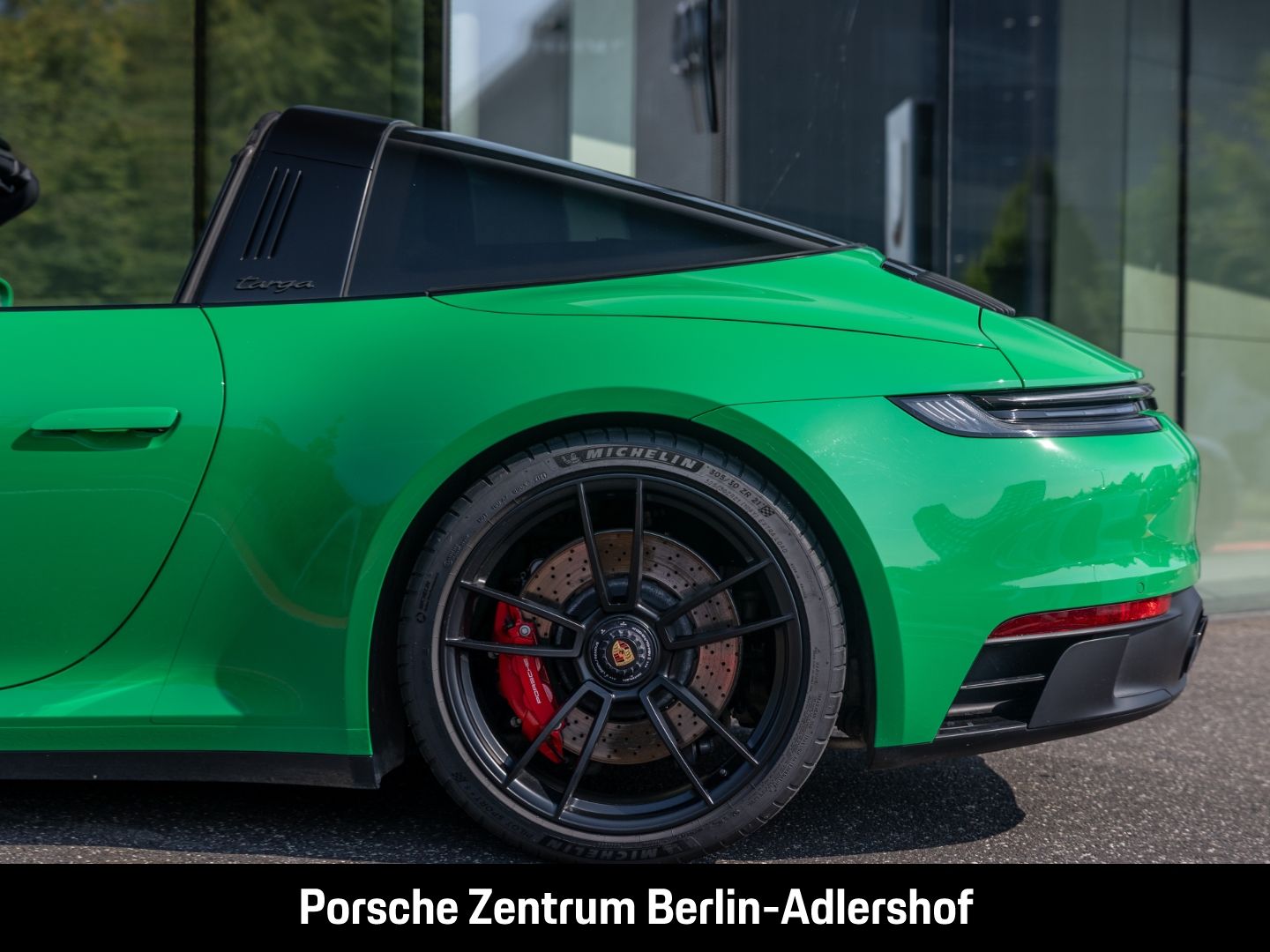 Porsche 992 911 Targa 4 GTS BOSE Sportabgasanlage LED