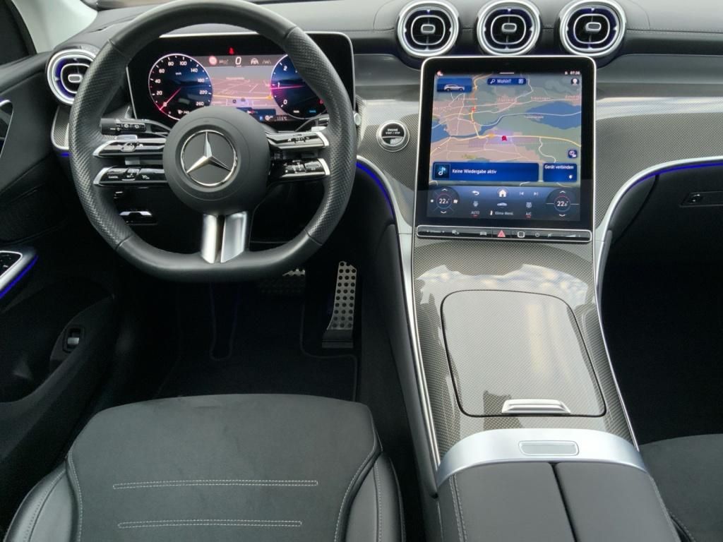 Mercedes-Benz GLC 300 d 4M AMG+AMBIENTE+DISTRO+MEMORY+MBUX+AHK