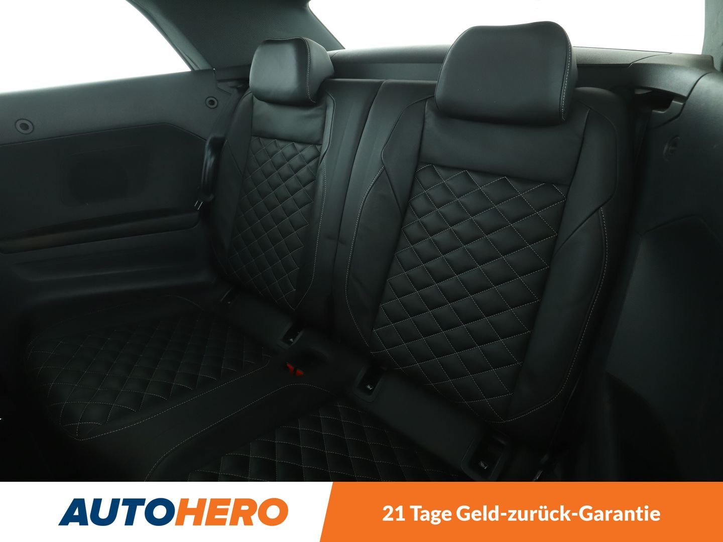 Volkswagen T-Roc 1.5 TSI ACT R-Line - Samsaru's Car Outlet