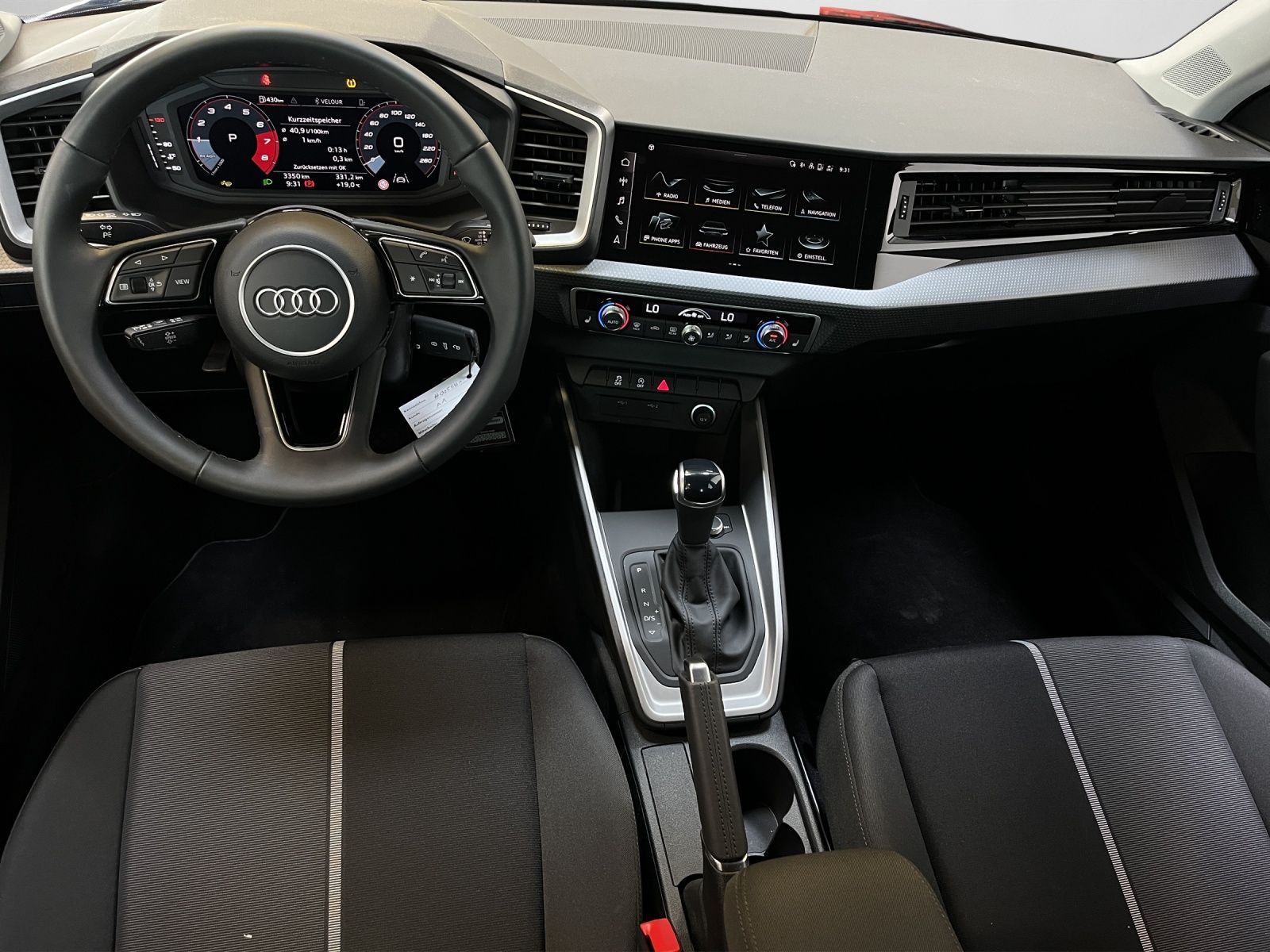 Audi A1 Sportback Advanced 25 TFSI S tronic - Samsaru's Car Outlet