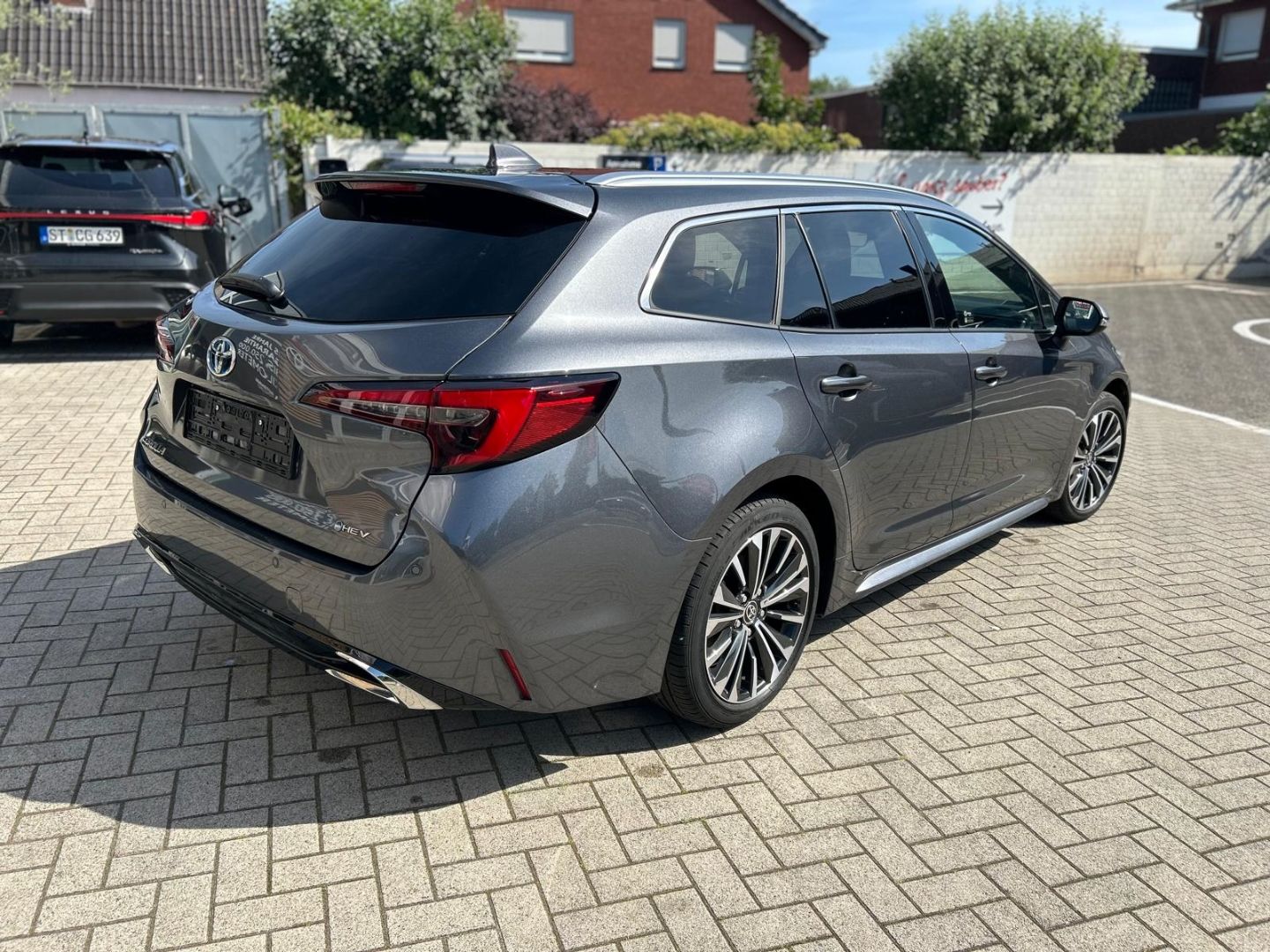 Toyota Corolla TS Hybrid Teamplayer ACC LED SHZ NAVI AC