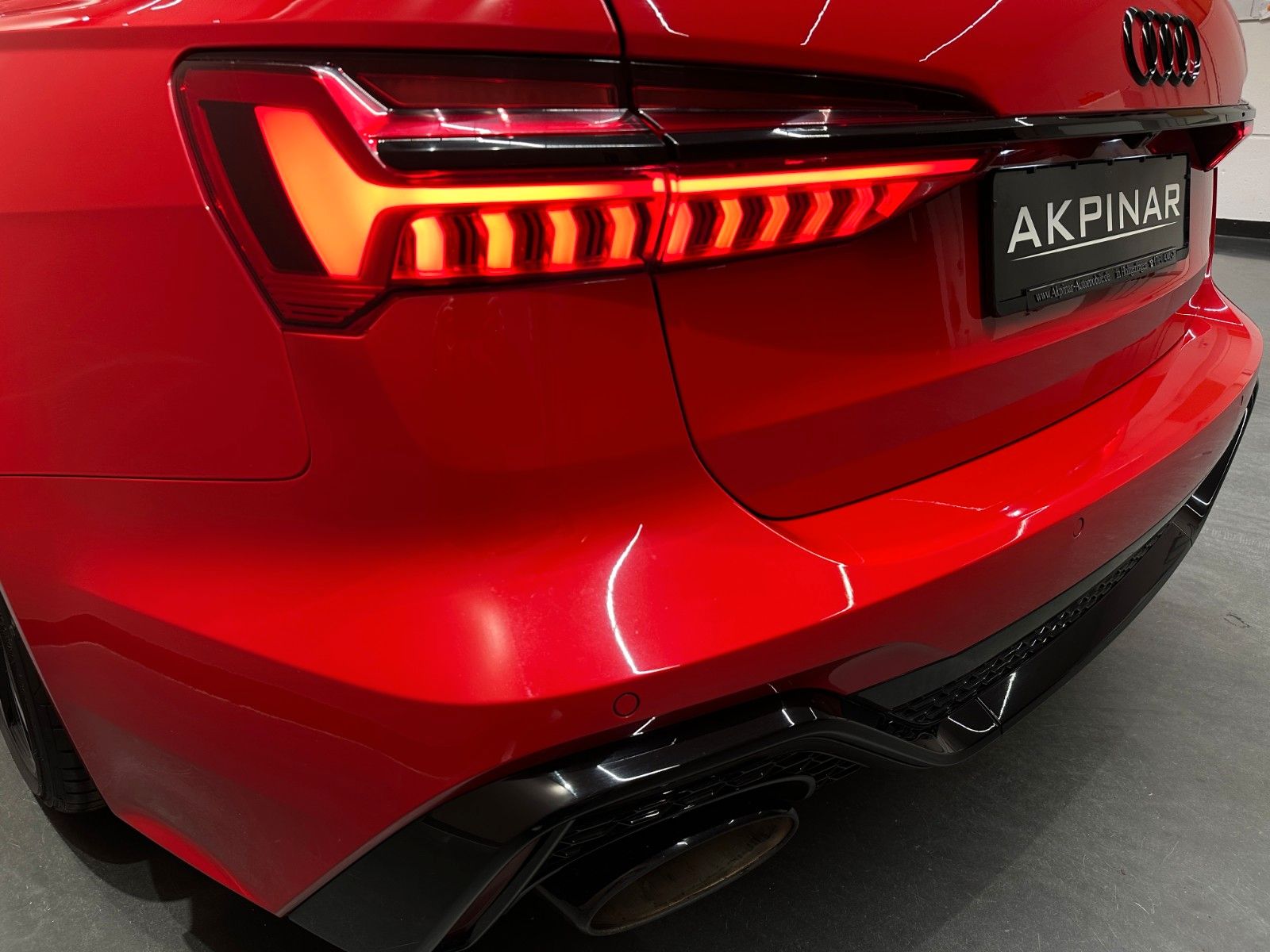 Audi RS6 Avant 4.0 TFSI quattro *1. HAND*B&O*KERAMIK*
