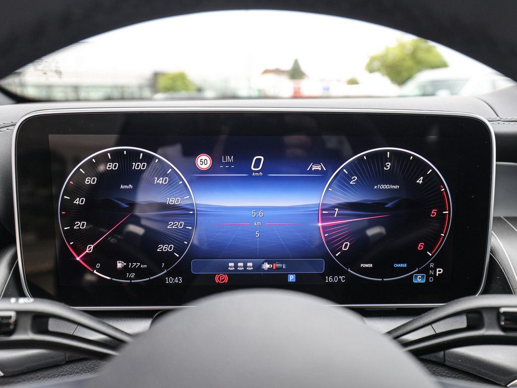 Mercedes-Benz GLC 220 d 4M AMG Line AHK Abstandstemp. LED Pano