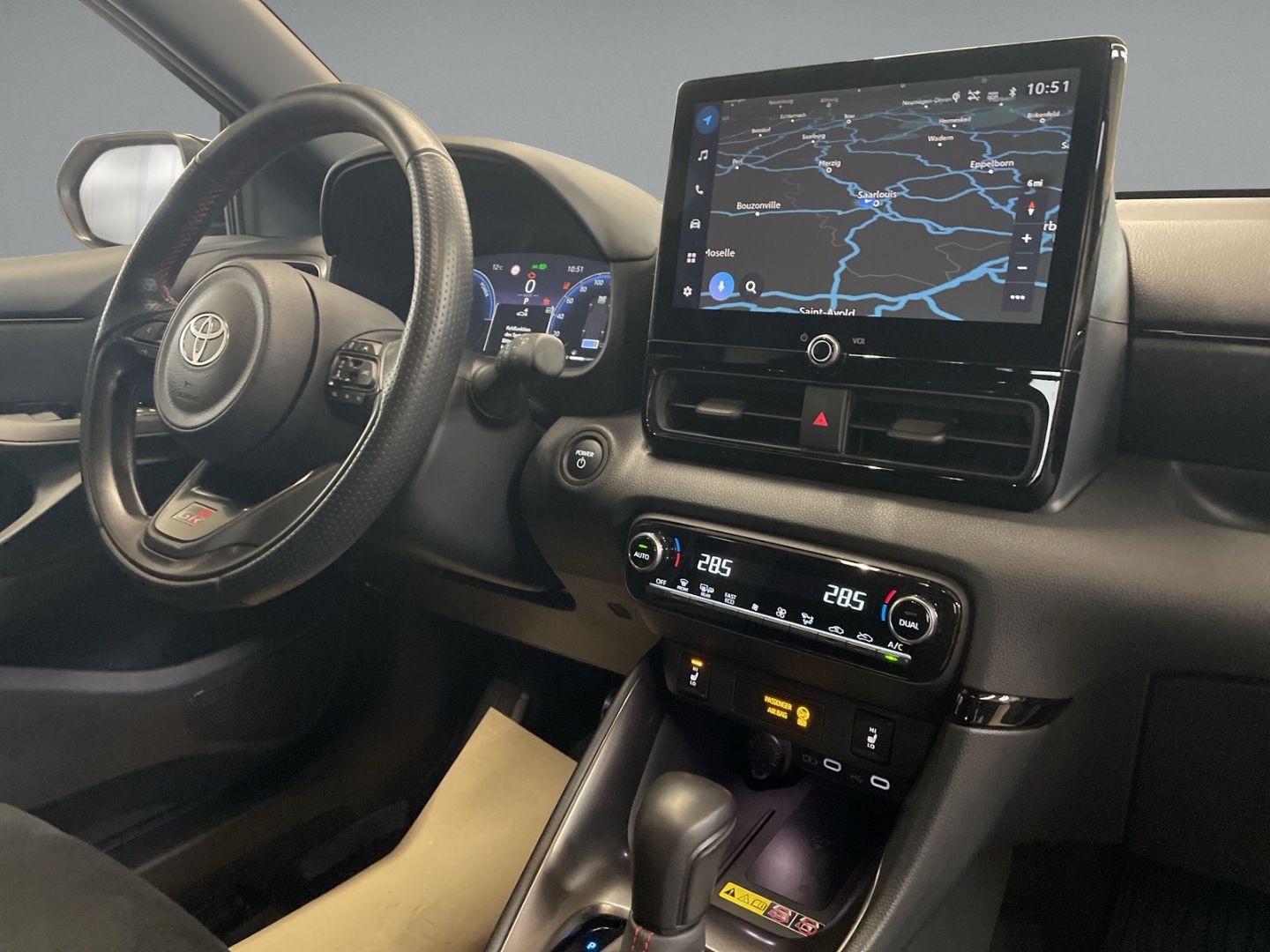 Toyota Yaris 1,5-l-VVT-iE Hybrid GR Sport HUD Navi Soun