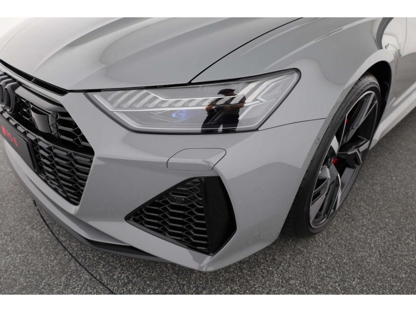 Audi RS6 Avant TFSI quattro LP: 175.630,-/Head-up/Pan