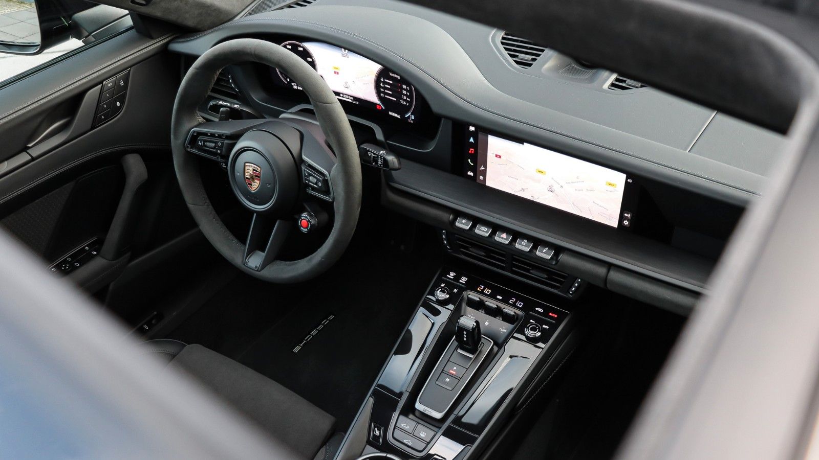 Porsche 911 992.2 Carrera 4 GTS Coupé,Lift,BOSE,Schiebe