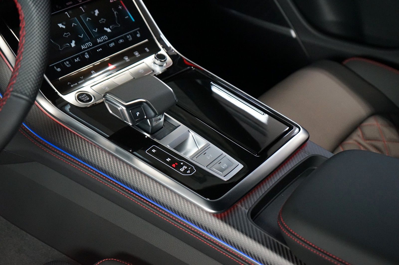 Audi Q8 50 TDI S-LINE - Samsaru's Car Outlet