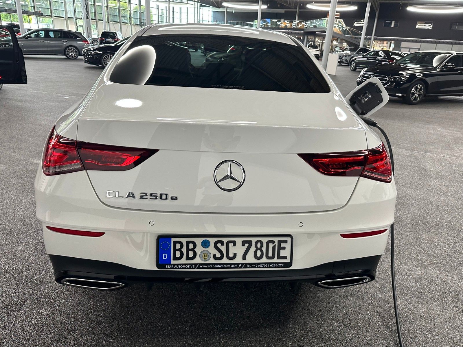 Mercedes-Benz CLA 250 e Coupé AMG Line - Samsaru's Car Outlet