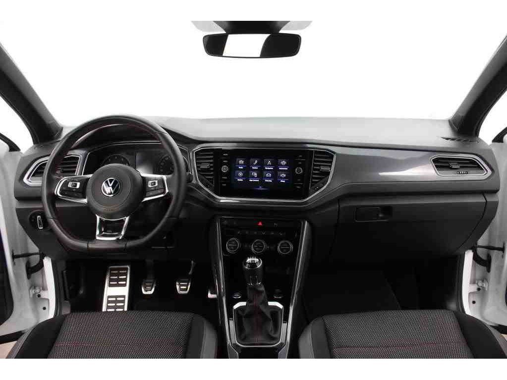 Volkswagen T-Roc Sport TSI - Samsaru's Car Outlet