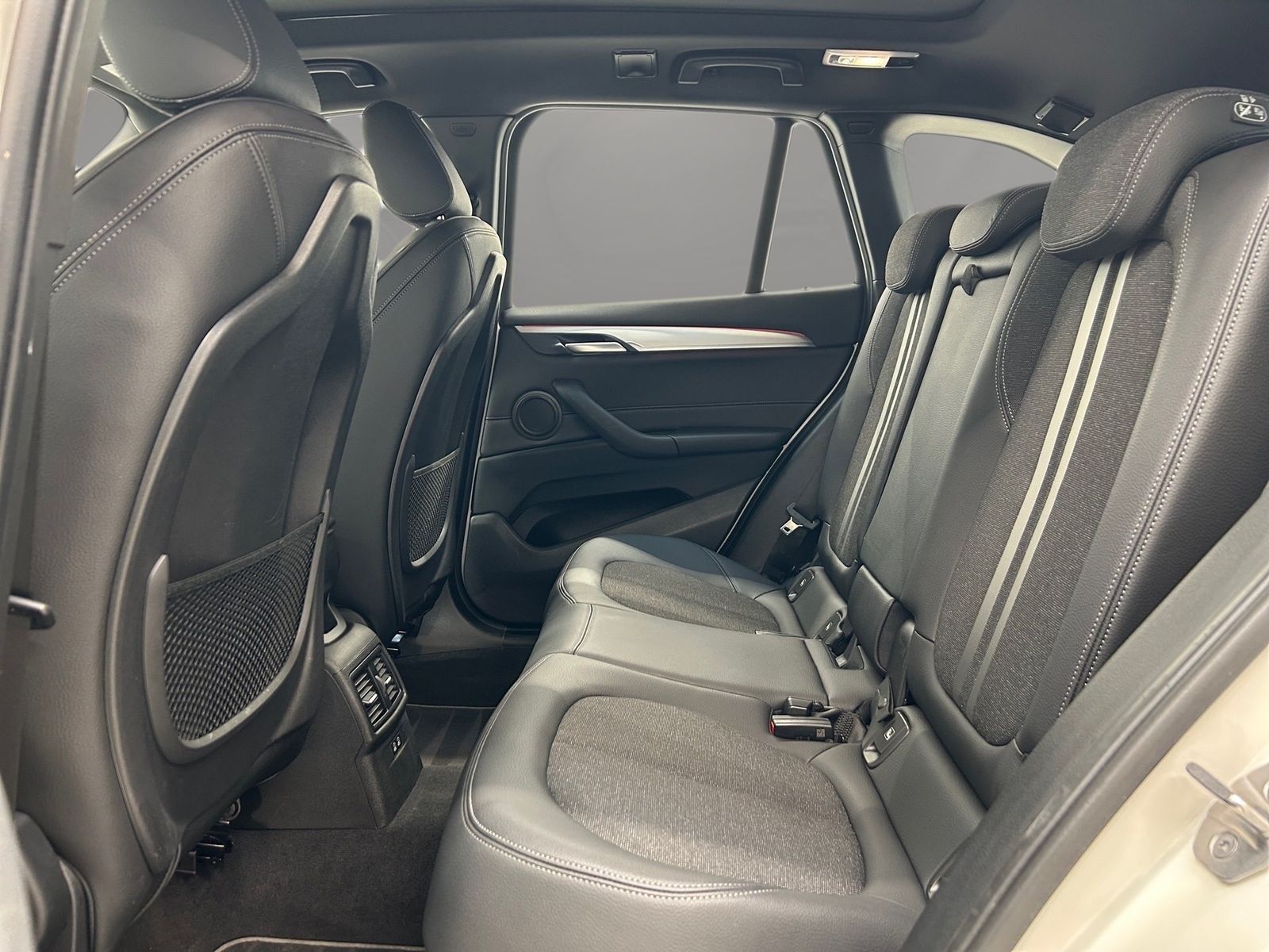 BMW X1 xDrive25d Sport Line - Samsaru's Car Outlet
