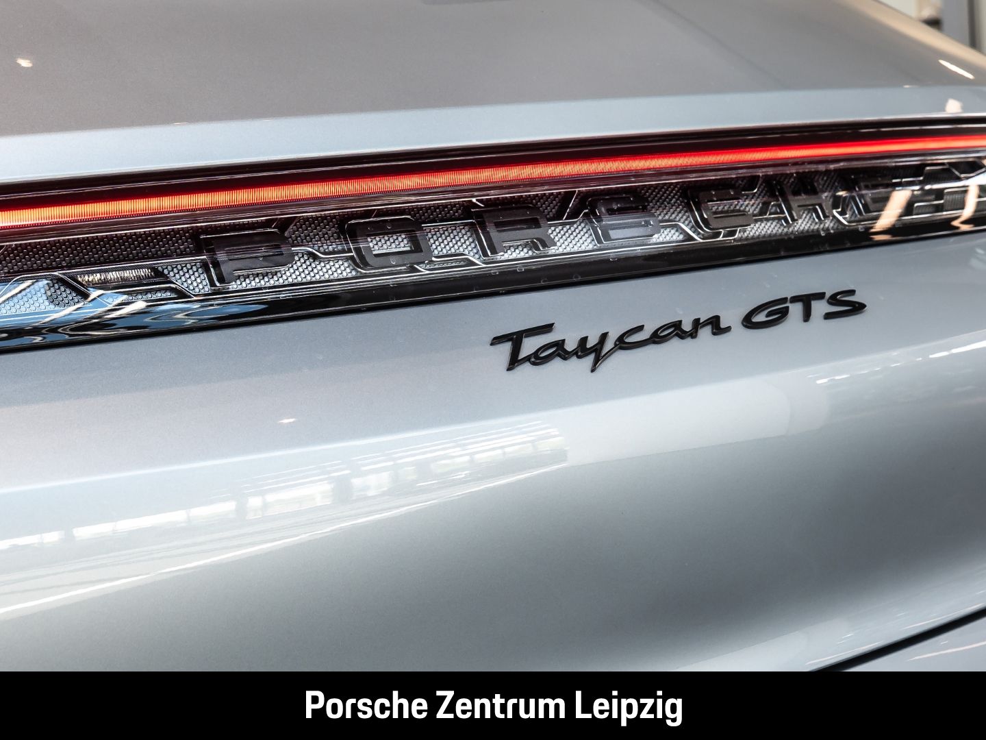 Porsche Taycan GTS Sport Turismo BOSE Surround-View LED