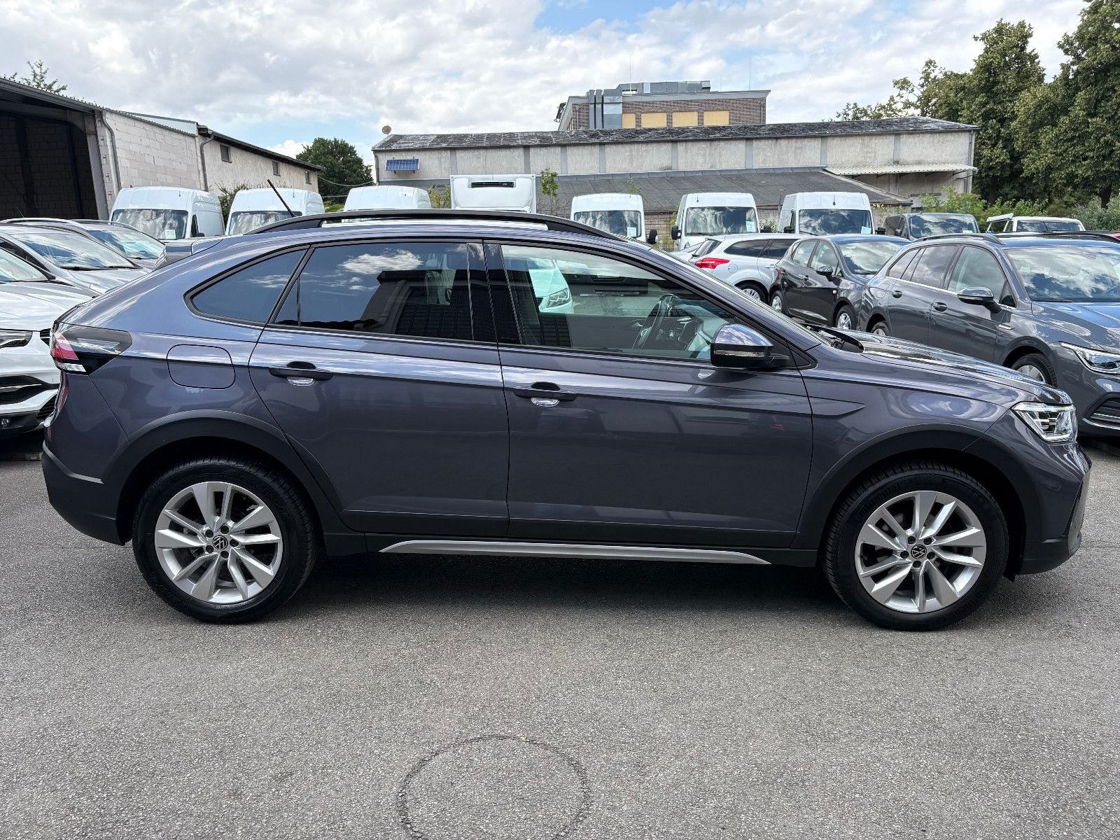 Volkswagen Taigo 1.0 TSI DSG IQ DRIVE Life - Samsaru's Car Outlet