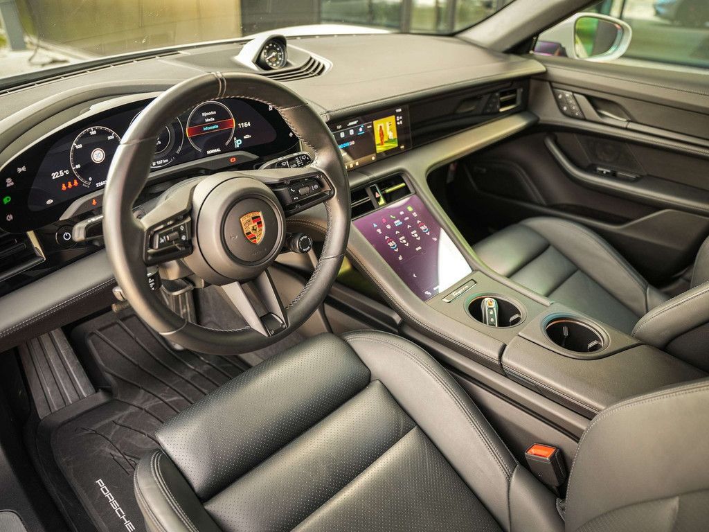 Porsche Taycan Cross Turismo 4S 93.4 kWh - ACC - Bose -