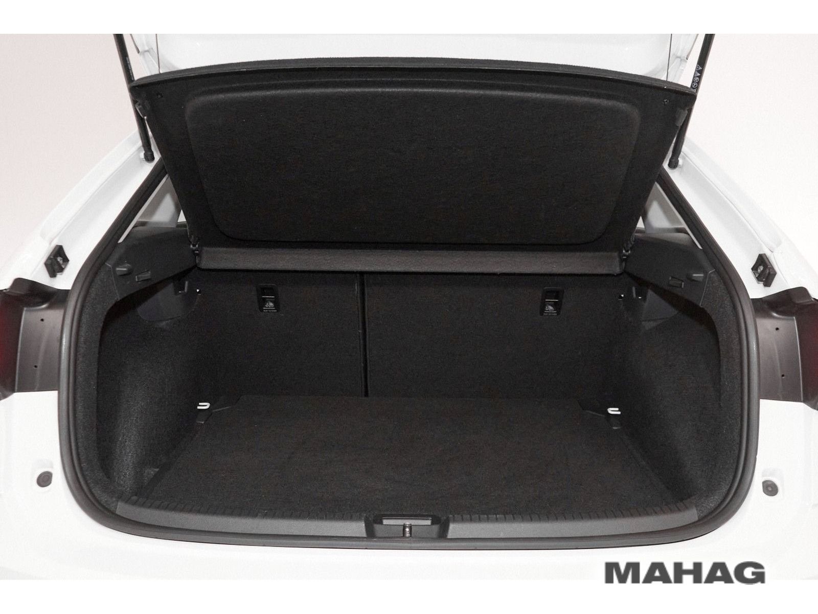 Volkswagen Taigo 1.0 TSI LIFE - Samsaru's Car Outlet