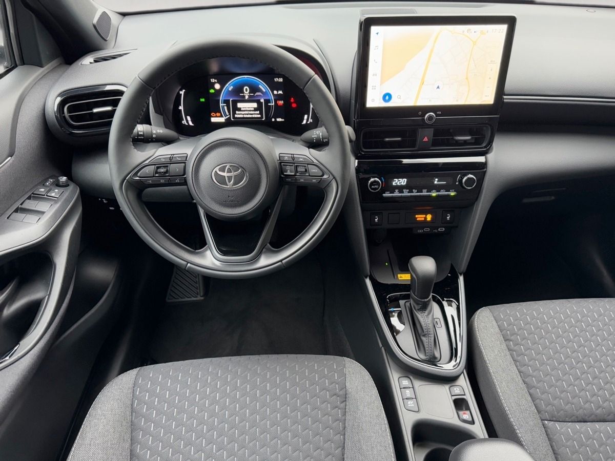 Toyota Yaris Cross 1.5 Hybrid Teamplayer mit Winter-Pak
