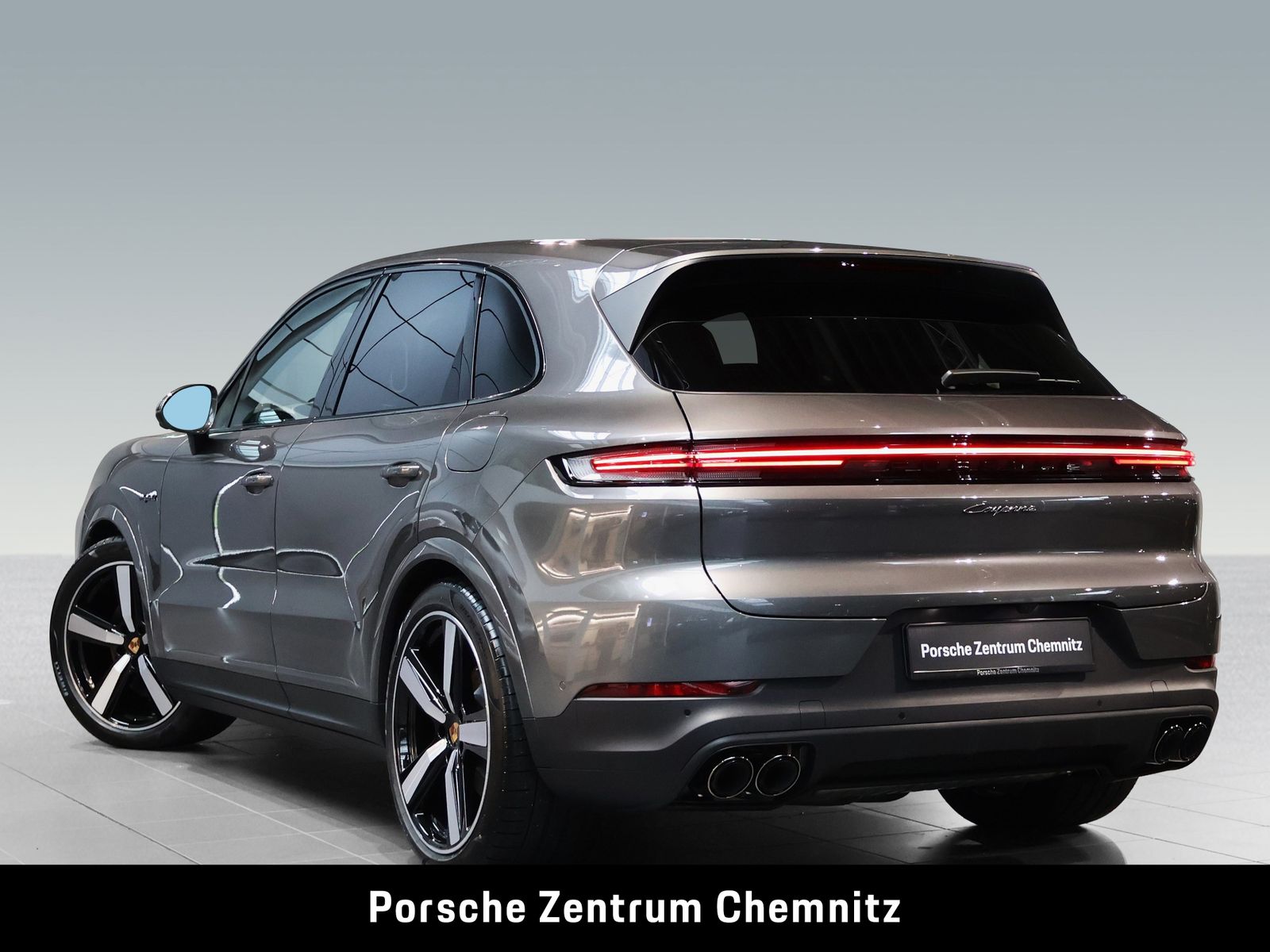 Porsche Cayenne E-Hybrid Pano;Luft.;ACC;22":Sportabgas
