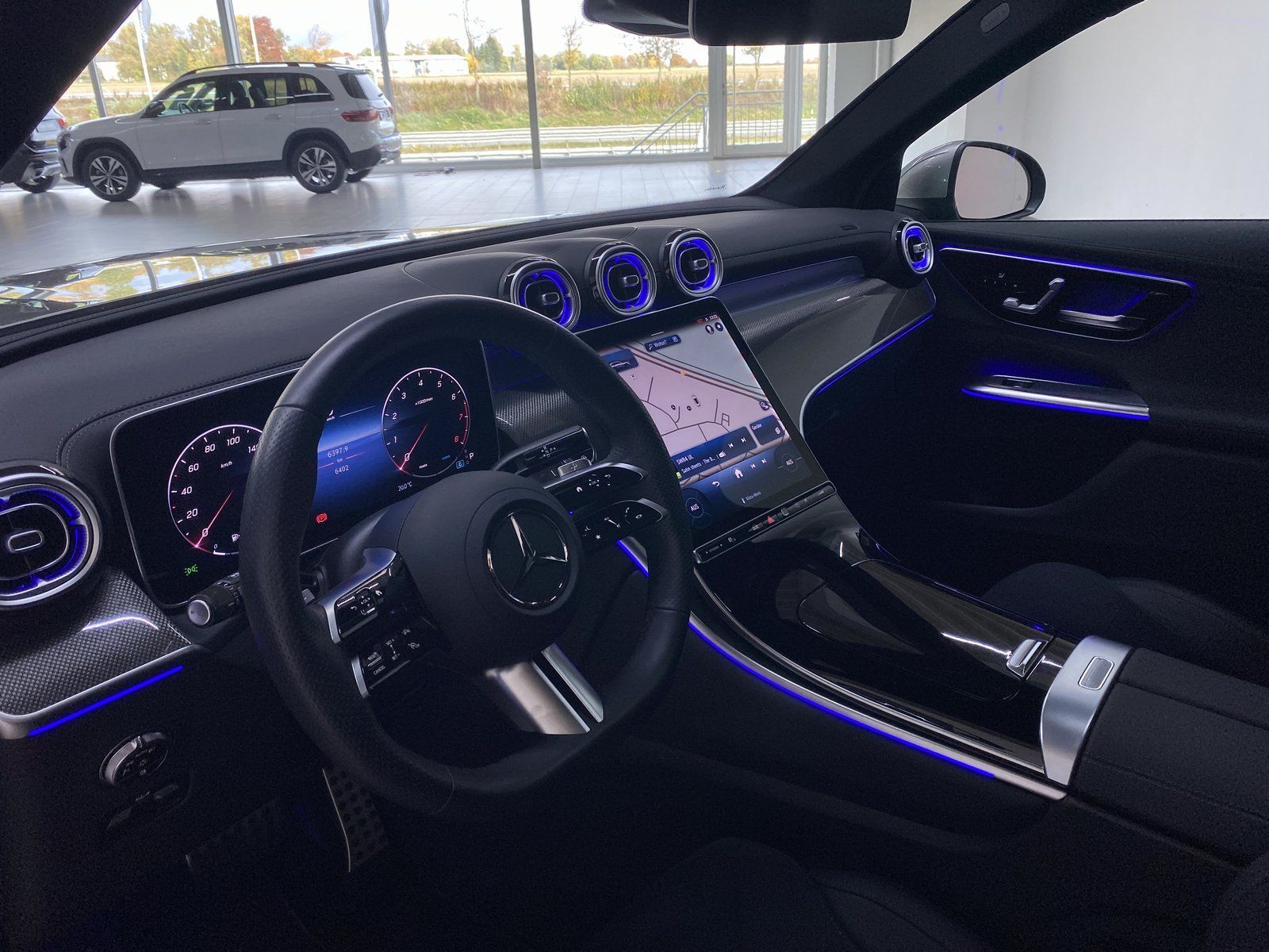 Mercedes-Benz GLC 300 4M AMG+LED+DIST+AHK+360°+EASY-PACK+NAVI