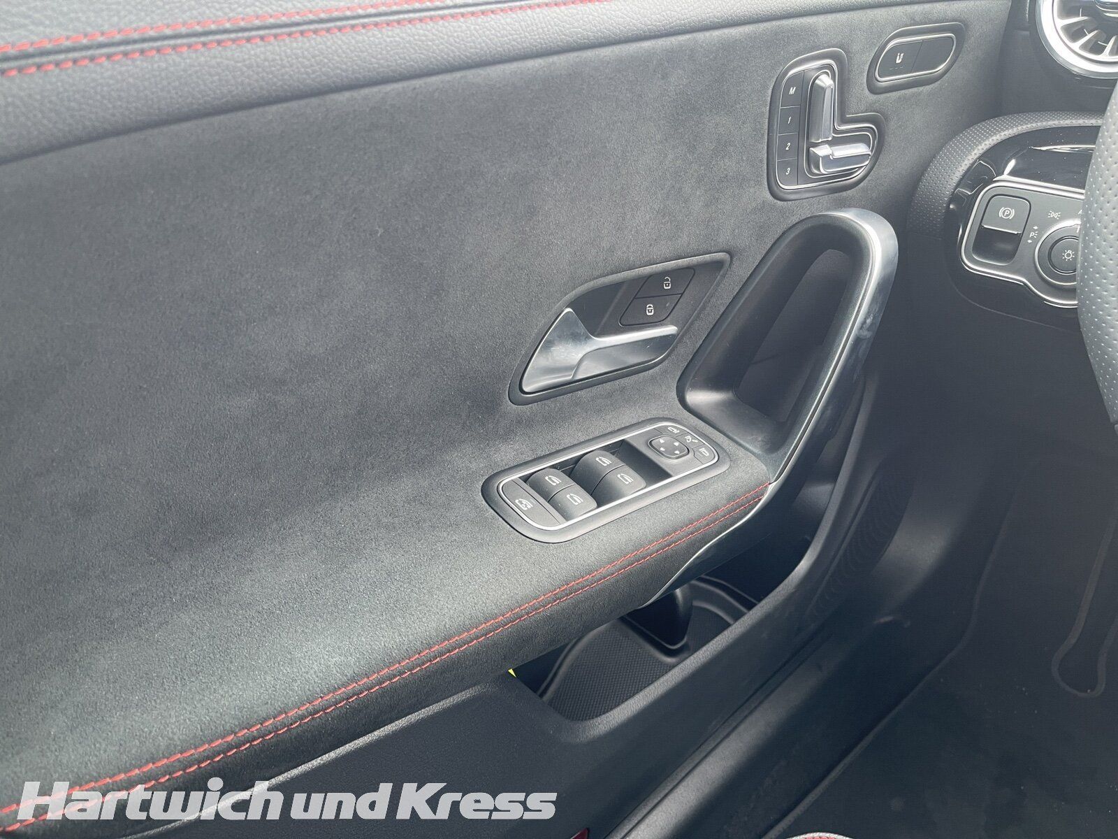 Mercedes-Benz CLA 250 4Matic AMG Line - Samsaru's Car Outlet