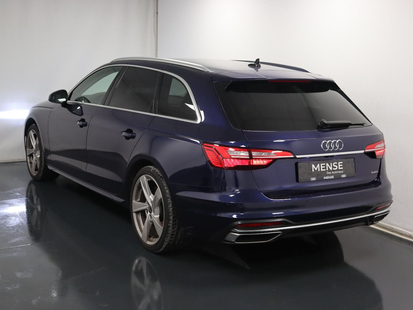 Audi A4 Avant 40 TDI quattro S tronic advanced - Samsaru's Car Outlet