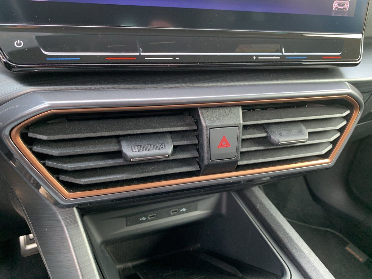 Cupra Formentor VZ 2.0 TSI 4Drive BEATS+AHK+RFK+KESSY