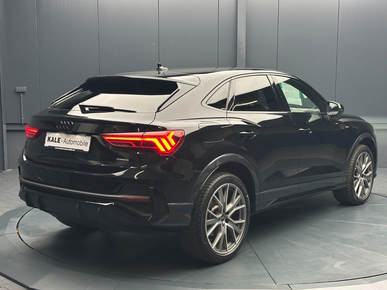 Audi Q3 Sportback 40 TDI quattro S-Line*20Zoll*Optik*