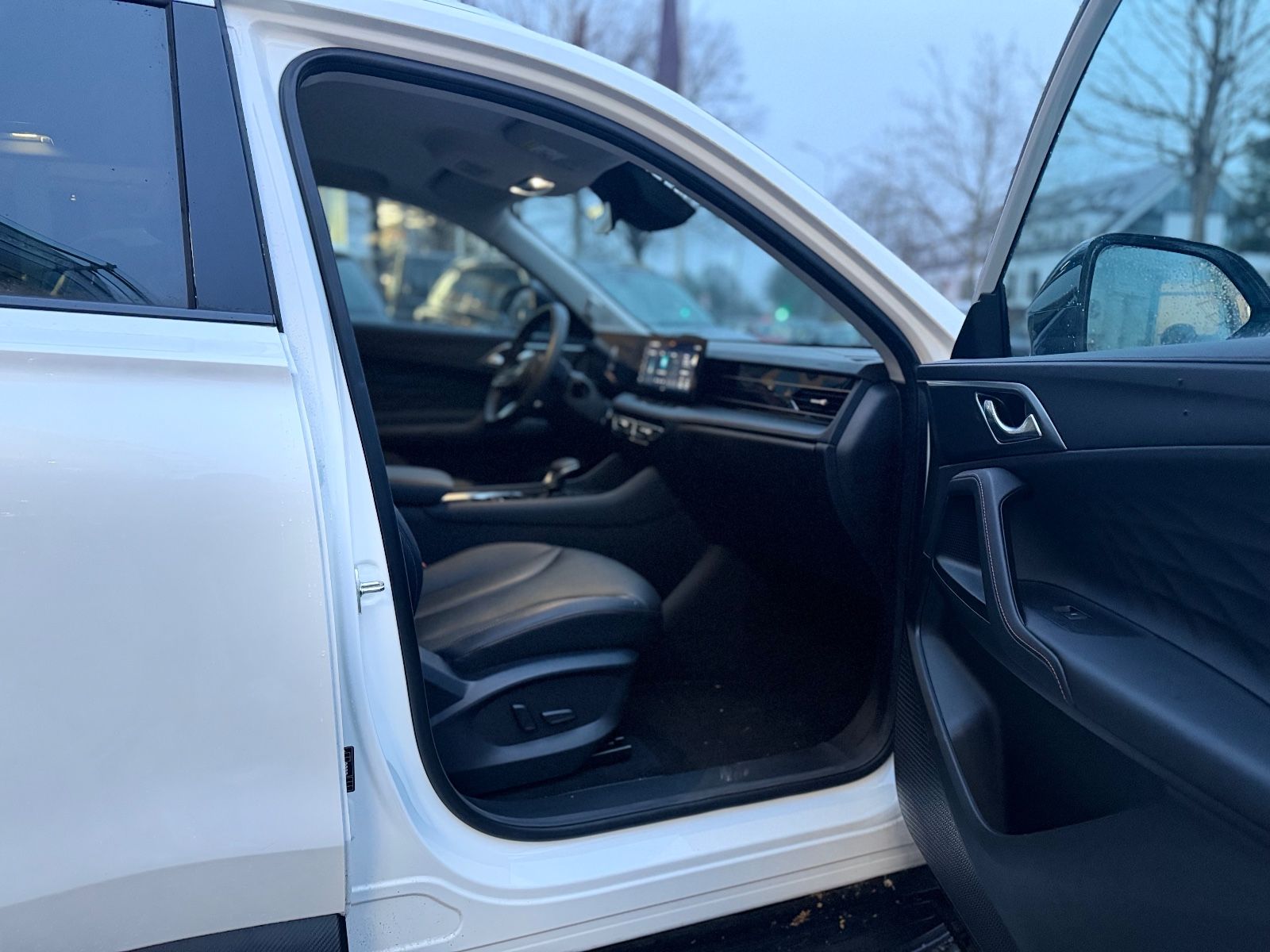 MG HS PHEV // PLUG-IN-HYBRID