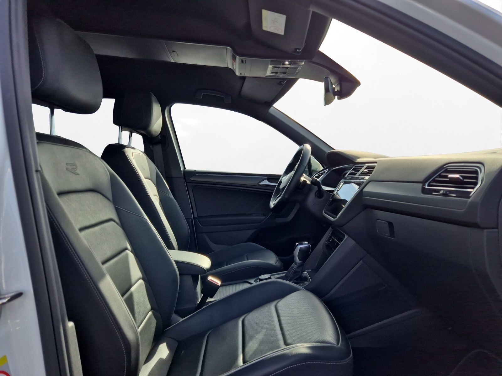 Volkswagen Tiguan Allspace 2.0 TDI DSG R-Line 4Motion Leder